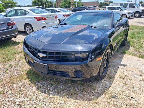 Used 2013 Chevrolet Camaro LS RWD image 2