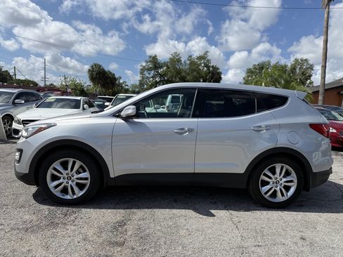 Used 2013 Hyundai Santa Fe Sport 2.0T w/ Technology Pkg FWD image 4