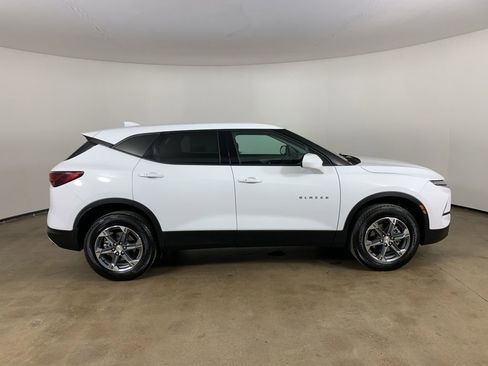 Used 2025 Chevrolet Blazer LT image 7