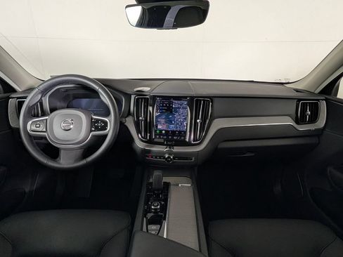 Used 2025 Volvo XC60 B5 Plus AWD/4WD image 20