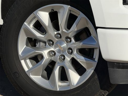 Certified 2024 Chevrolet Silverado 1500 Custom image 10