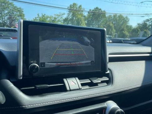 Certified 2025 Toyota RAV4 XLE AWD/4WD image 30