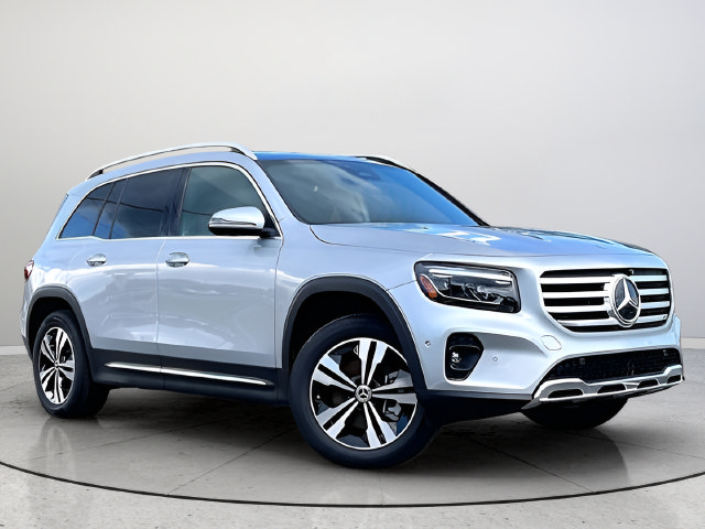 Certified 2026 Mercedes-Benz GLB 250 4MATIC image 1