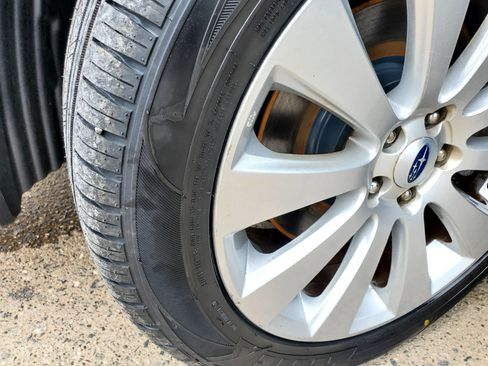 Used 2012 Subaru Legacy 3.6R Limited AWD/4WD image 60