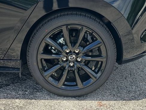 New 2026 MAZDA MAZDA3 2.5 S Hatchback w/ Premium Pkg FWD image 17