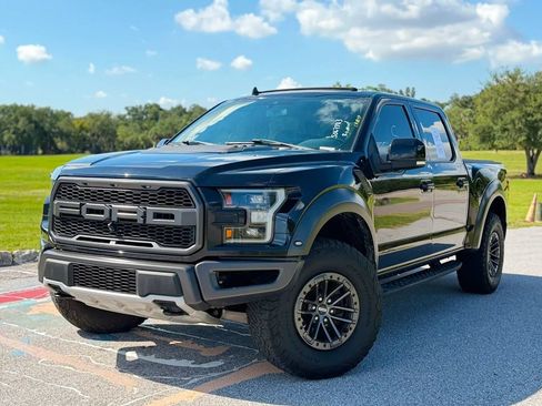 Used 2019 Ford F150 Raptor w/ Equipment Group 802A Luxury AWD/4WD image 21
