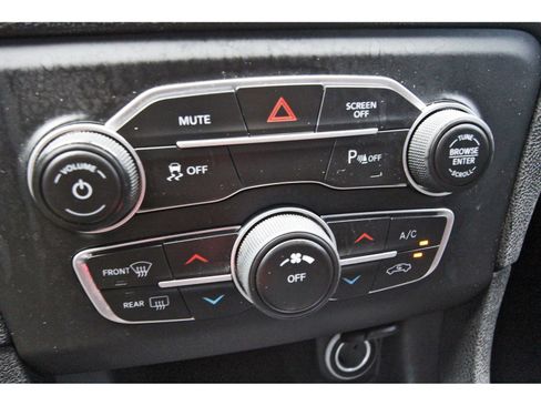 Used 2023 Dodge Charger SXT w/ Blacktop Package RWD image 26