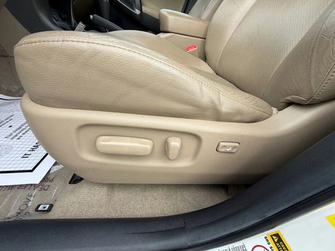 Used 2011 Toyota RAV4 Limited image 11