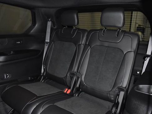 New 2025 Jeep Grand Cherokee L Altitude image 36