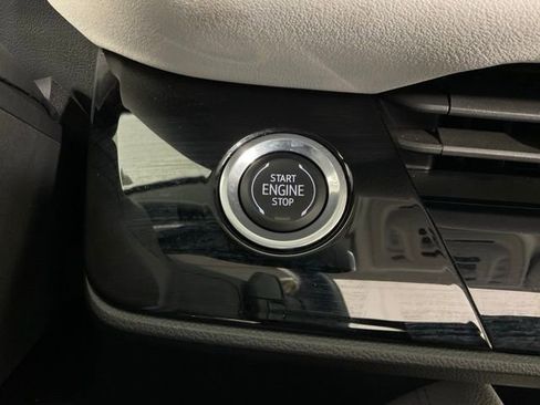 Used 2024 Buick Envision Avenir image 24