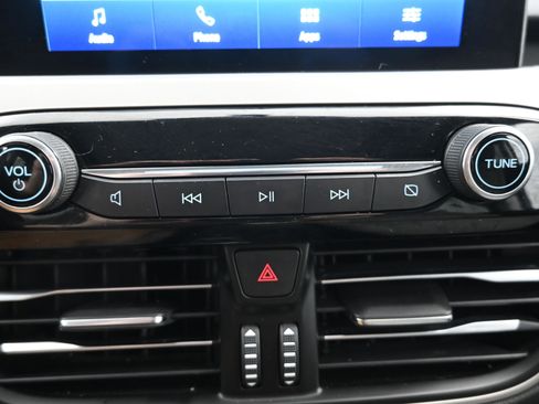 Used 2022 Ford Escape SE w/ Convenience Package image 17