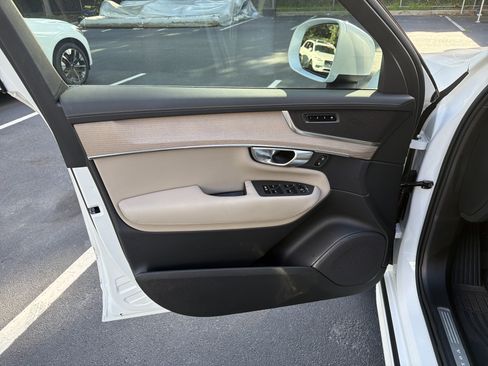 Certified 2026 Volvo XC90 T8 Plus w/ Protection Package Premier AWD/4WD image 14