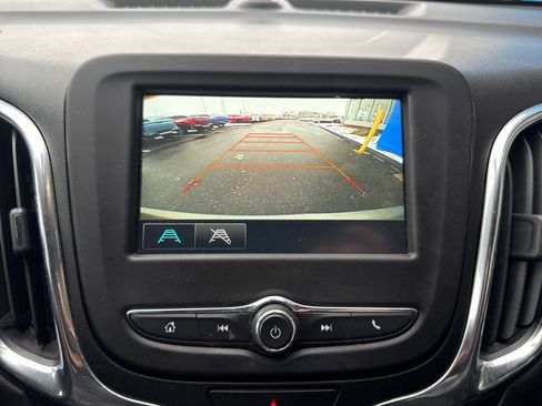 Used 2018 Chevrolet Equinox LT image 23