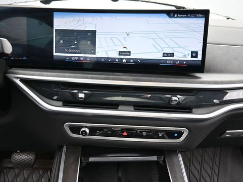 Used 2024 BMW X5 xDrive40i w/ Premium Package image 14