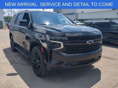 Used 2024 Chevrolet Tahoe RST w/ Luxury Package AWD/4WD image 9
