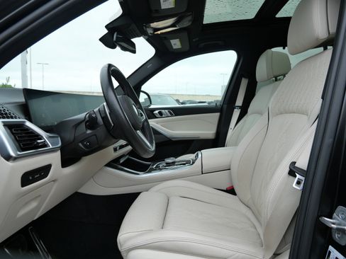 Used 2024 BMW X5 M60i AWD/4WD image 13