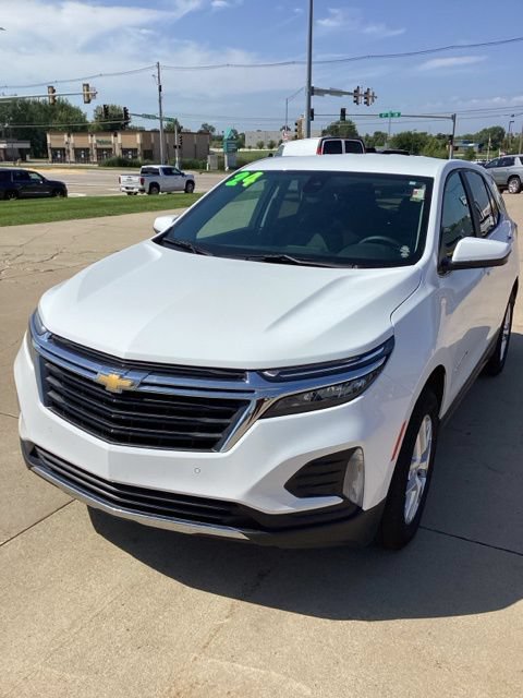 Used 2024 Chevrolet Equinox LT AWD/4WD image 1