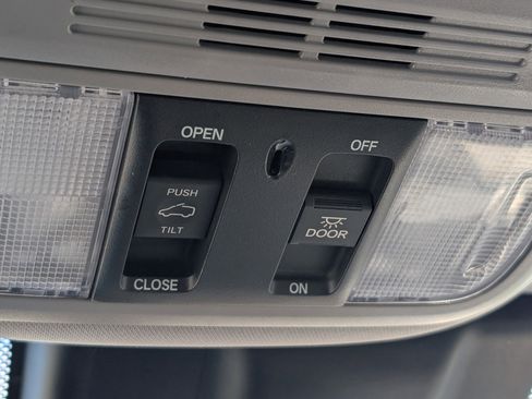 Used 2019 Honda Odyssey EX-L image 35