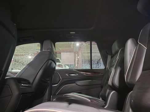 Used 2023 Cadillac Escalade Premium Luxury w/ Performance Package RWD image 10