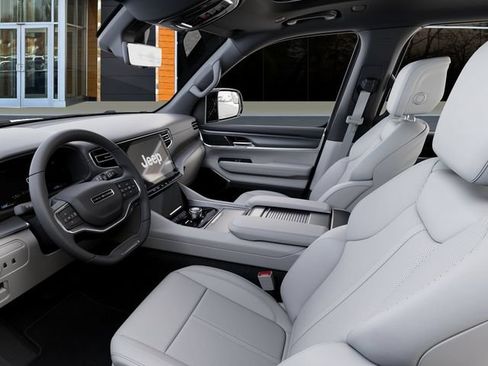 New 2026 Jeep Grand Wagoneer L 4WD w/ Premium Group I image 22