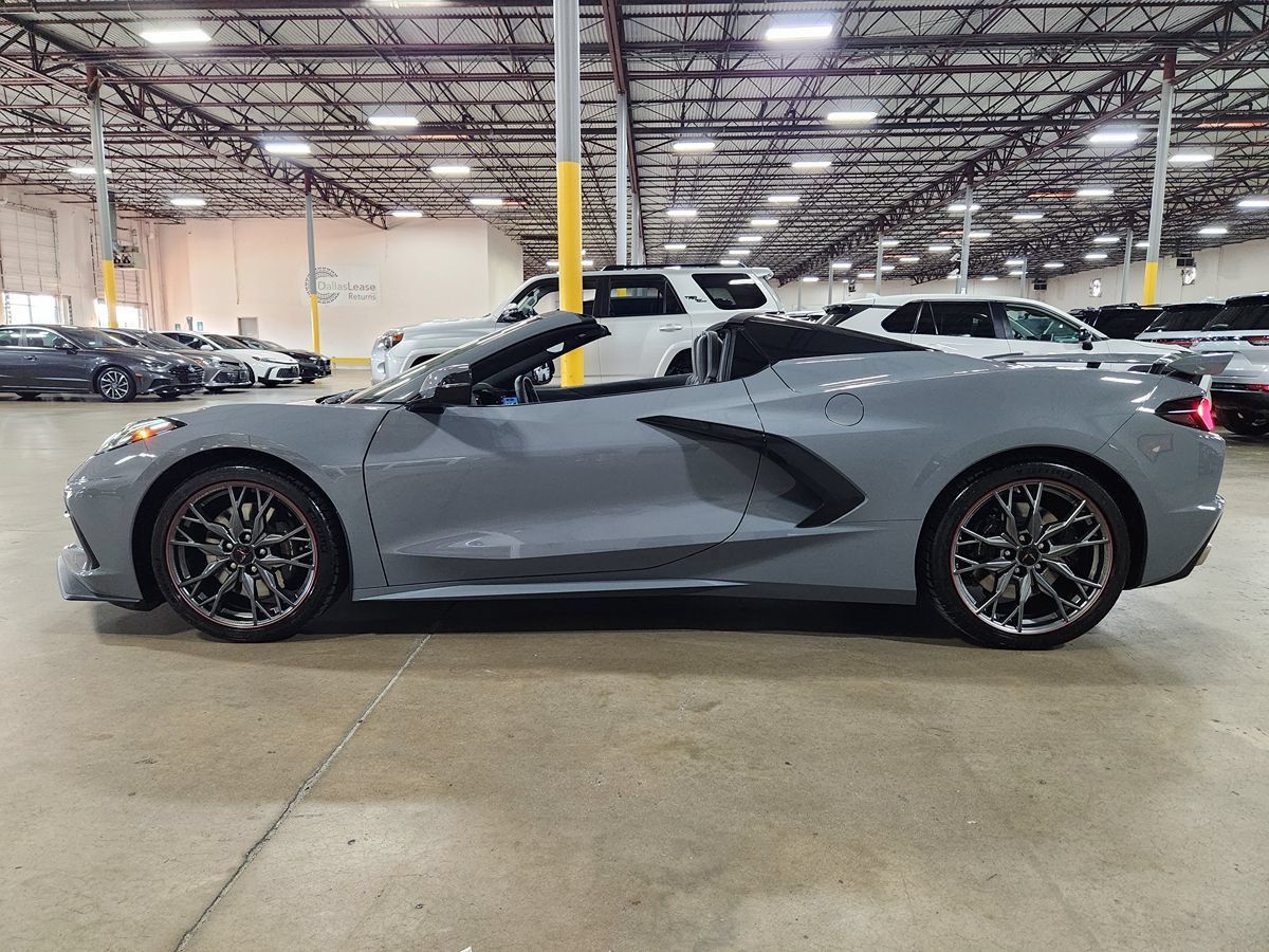 Used 2025 Chevrolet Corvette Stingray Preferred Conv w/ Z51 Performance Package RWD image 7