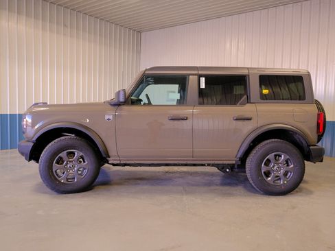 New 2025 Ford Bronco Big Bend image 3