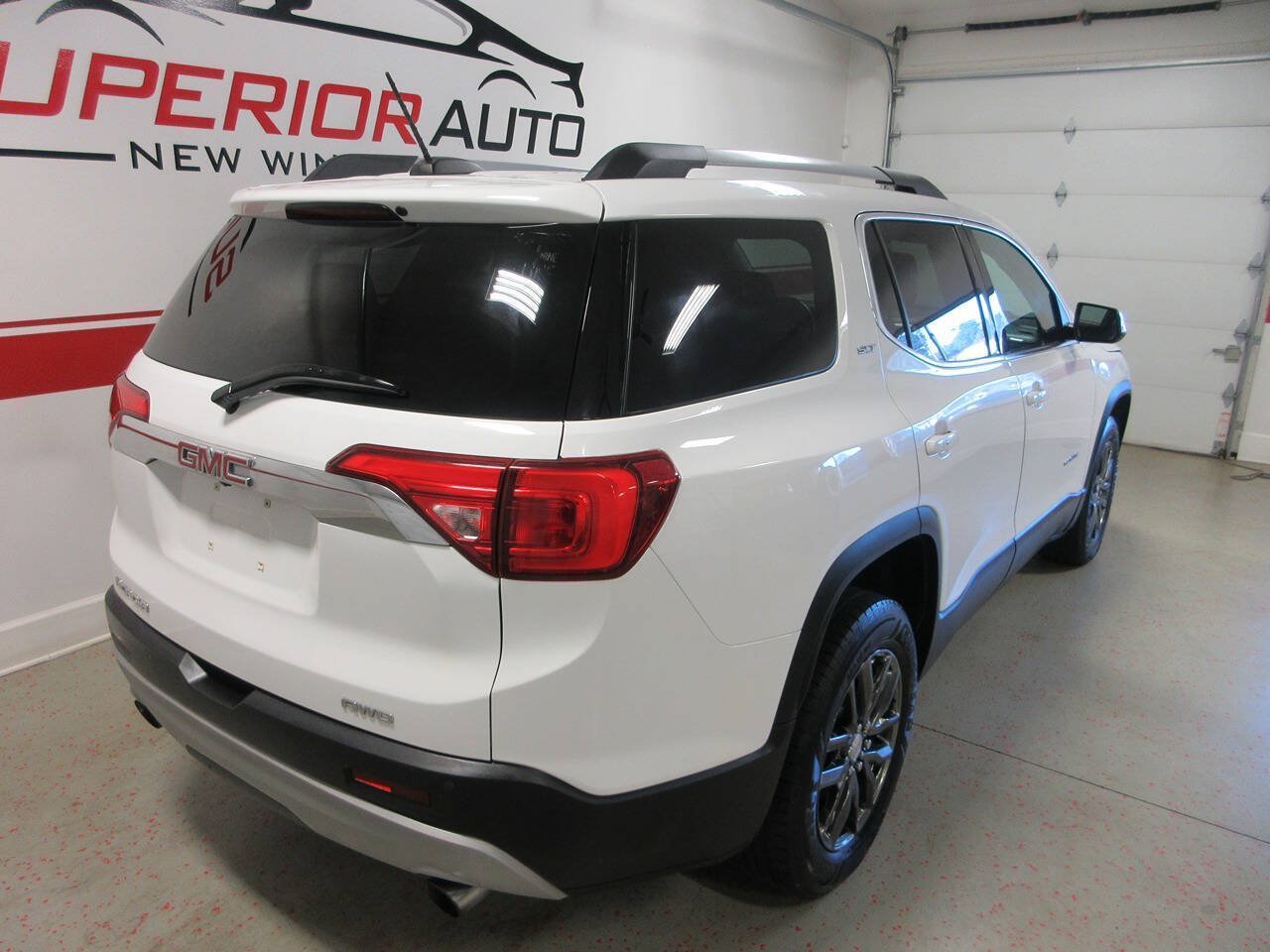 Used 2019 GMC Acadia SLT AWD/4WD image 14