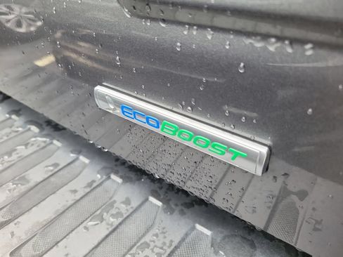 Used 2019 Ford F150 XLT w/ Equipment Group 302A Luxury AWD/4WD image 14