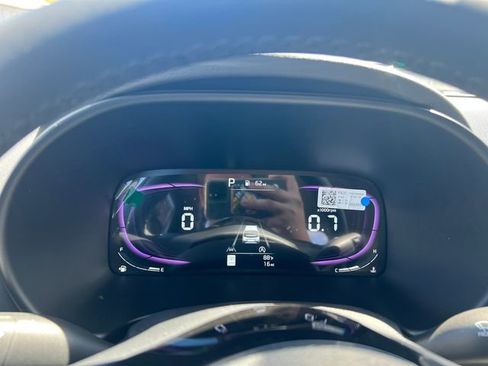 Used 2023 Kia Soul EX image 11