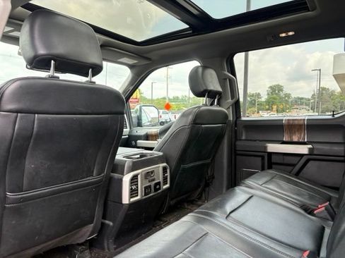 Used 2020 Ford F150 Lariat w/ Equipment Group 502A Luxury AWD/4WD image 17