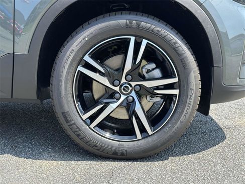 New 2026 Volvo XC40 B4 Plus w/ Climate Package image 24