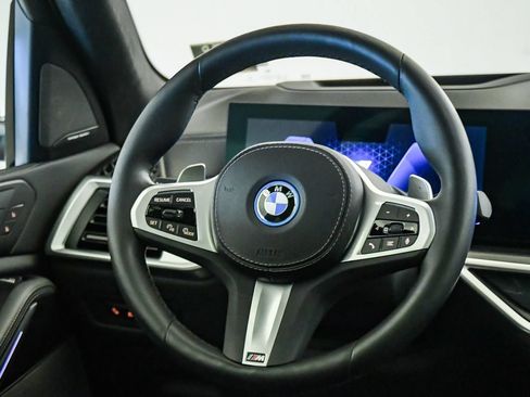 Certified 2024 BMW X5 xDrive50e w/ Executive Package AWD/4WD image 13