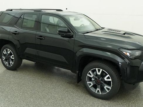 New 2026 Toyota 4Runner TRD Sport Premium RWD image 9