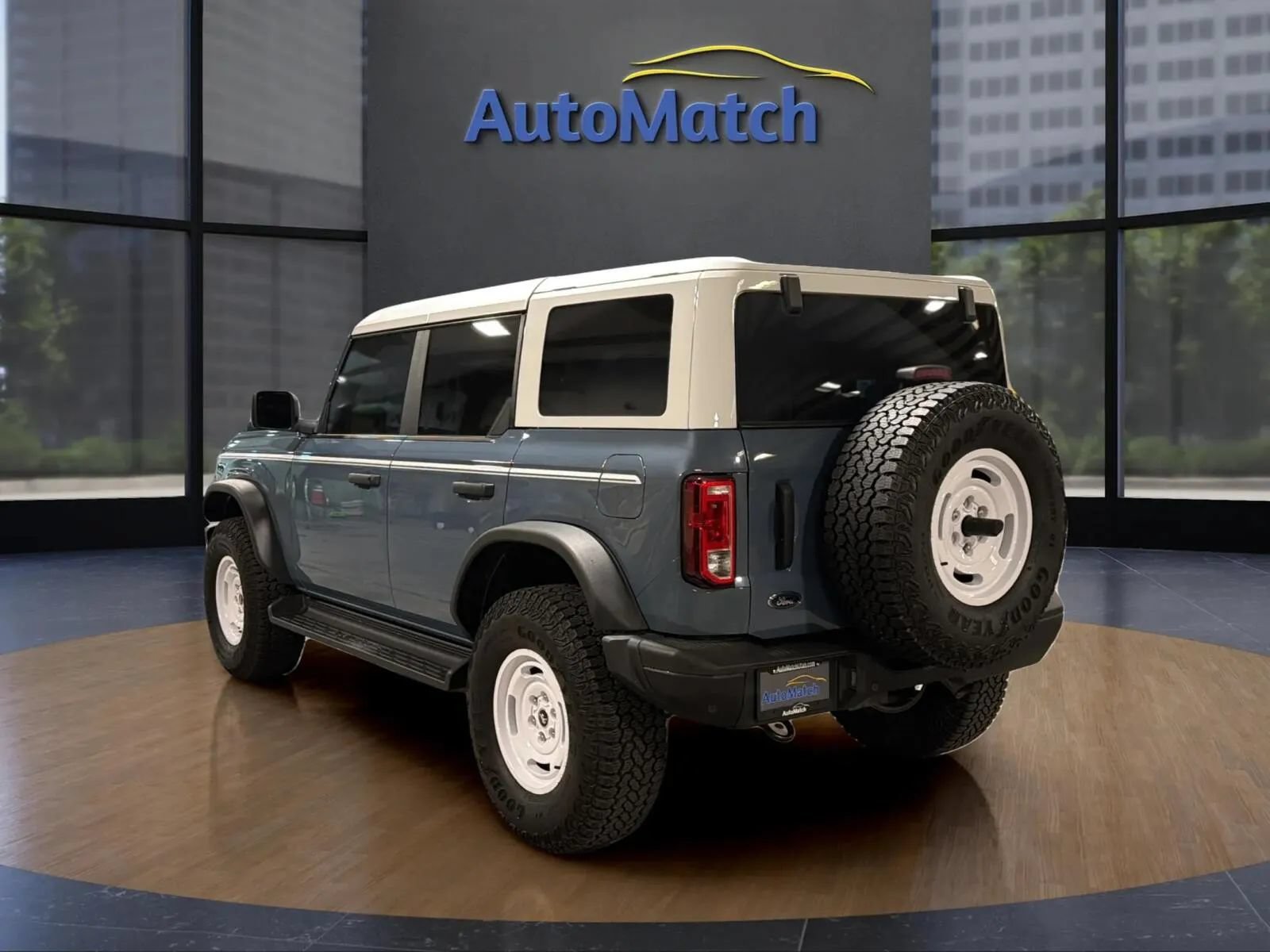 Used 2025 Ford Bronco Heritage Edition AWD/4WD image 9