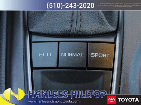 Used 2022 Toyota Camry SE image 23