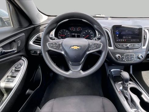 Used 2024 Chevrolet Malibu LT FWD image 6