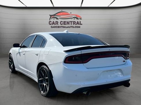 Used 2016 Dodge Charger R/T image 5