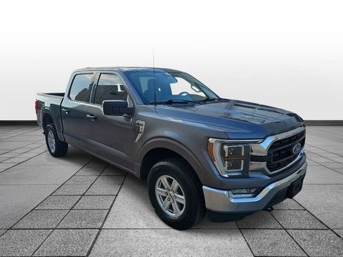 Used 2021 Ford F150 XLT w/ Equipment Group 301A Mid AWD/4WD image 3