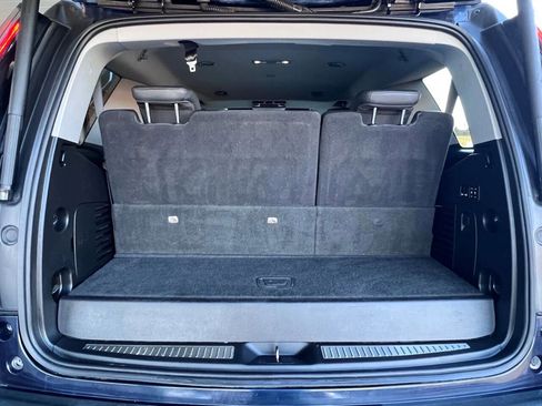 Used 2020 Cadillac Escalade Luxury image 15