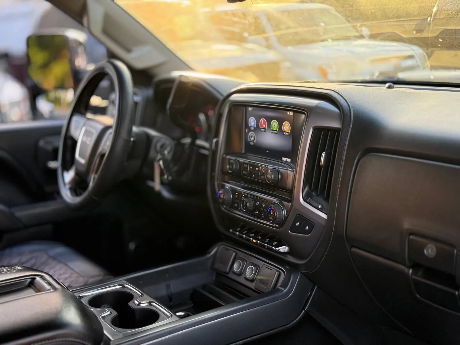 Used 2015 GMC Sierra 2500 SLE AWD/4WD image 25