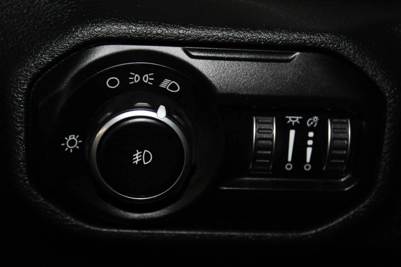 Used 2020 Jeep Wrangler Unlimited Sport AWD/4WD image 24
