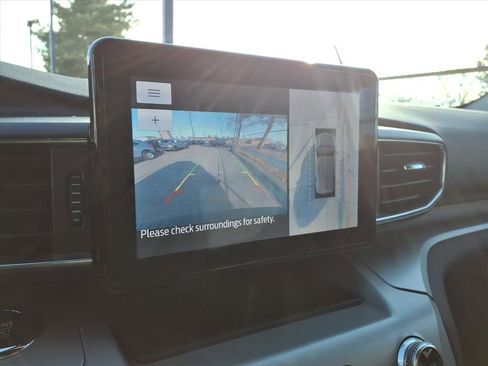 Certified 2023 Ford Explorer XLT w/ Equipment Group 202A image 21