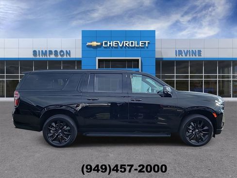 Used 2024 Chevrolet Suburban RST w/ Sport Performance Package image 9