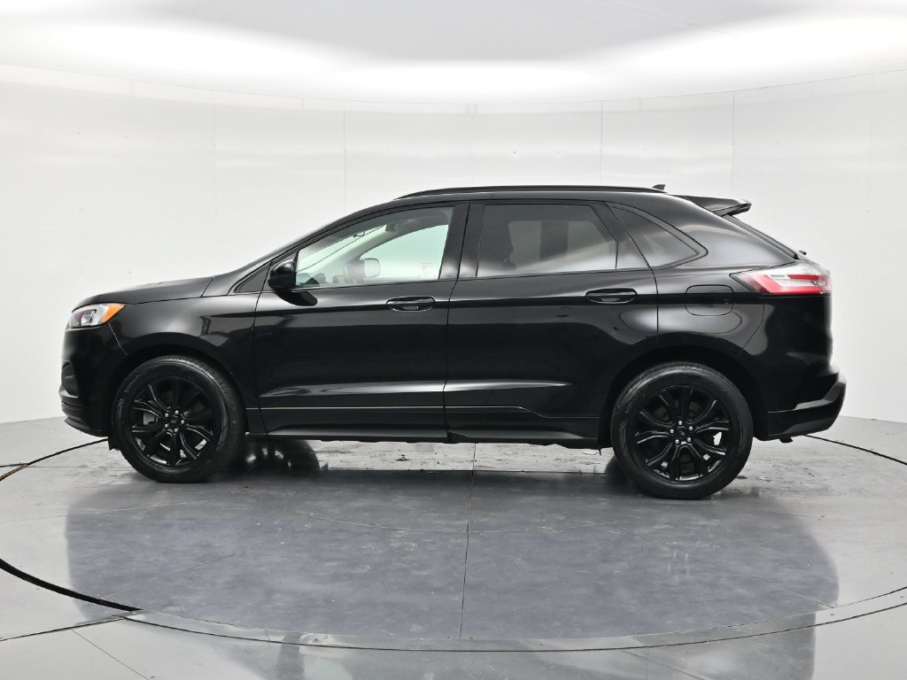 Used 2024 Ford Edge SE w/ Black Appearance Package AWD/4WD image 8