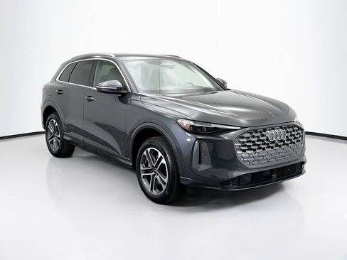 Used 2025 Audi Q5 Premium Plus w/ Premium Plus AWD/4WD image 4