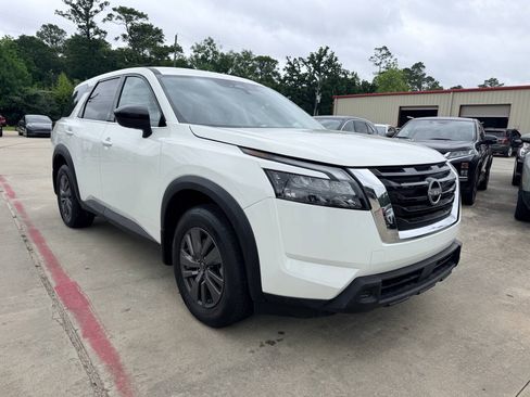 Used 2025 Nissan Pathfinder S FWD image 39