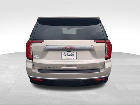 Used 2024 GMC Yukon XL Denali w/ Advanced Technology Package AWD/4WD image 4