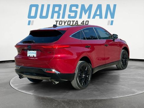 Used 2023 Toyota Venza Nightshade image 7