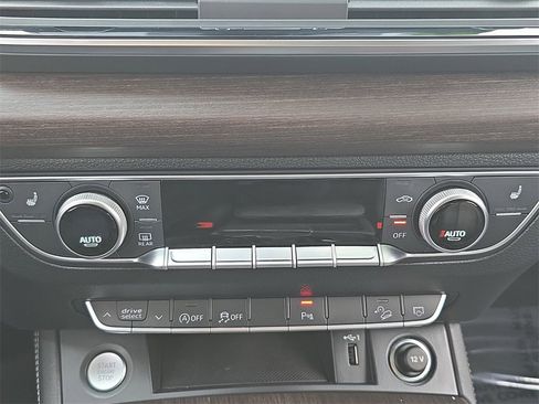 Used 2023 Audi Q5 2.0T Premium Plus w/ Premium Plus Package image 28