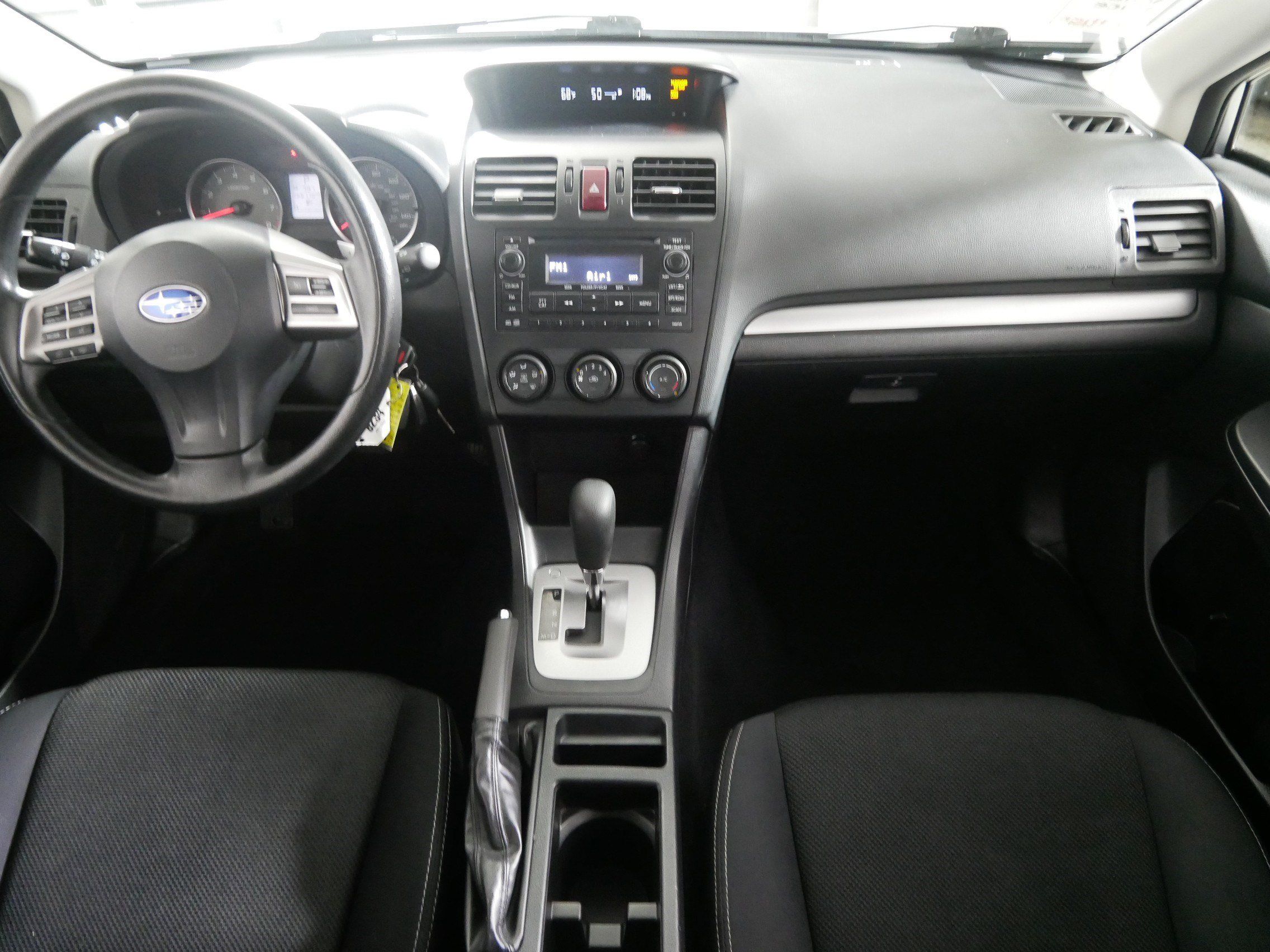 Used 2014 Subaru Crosstrek 2.0i Premium AWD/4WD image 10
